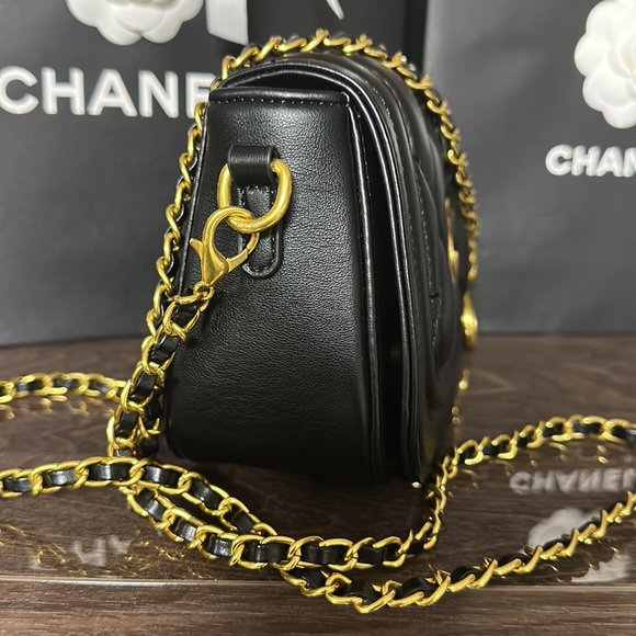 Vintage Chanel CC Mini Bag - Picture 8 of 17